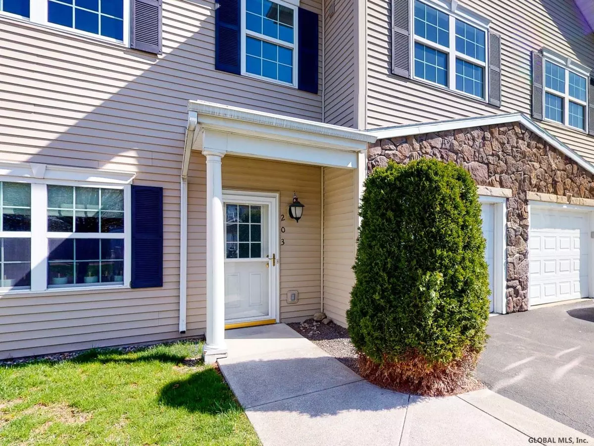 Cohoes, NY 12047,203 C AVALON Place