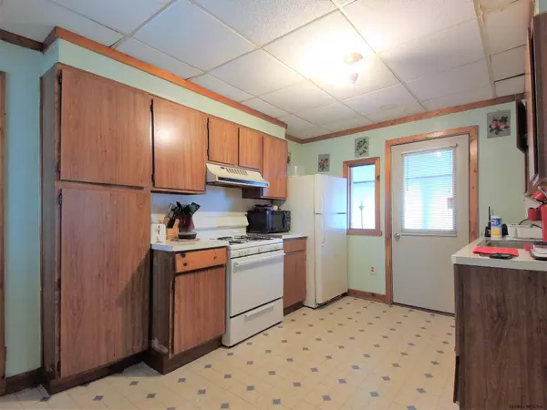 Hudson Falls, NY 12839,12 WALNUT Street