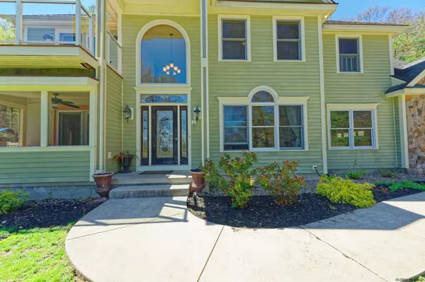 52 VERANDA Lane, Queensbury, NY 12804