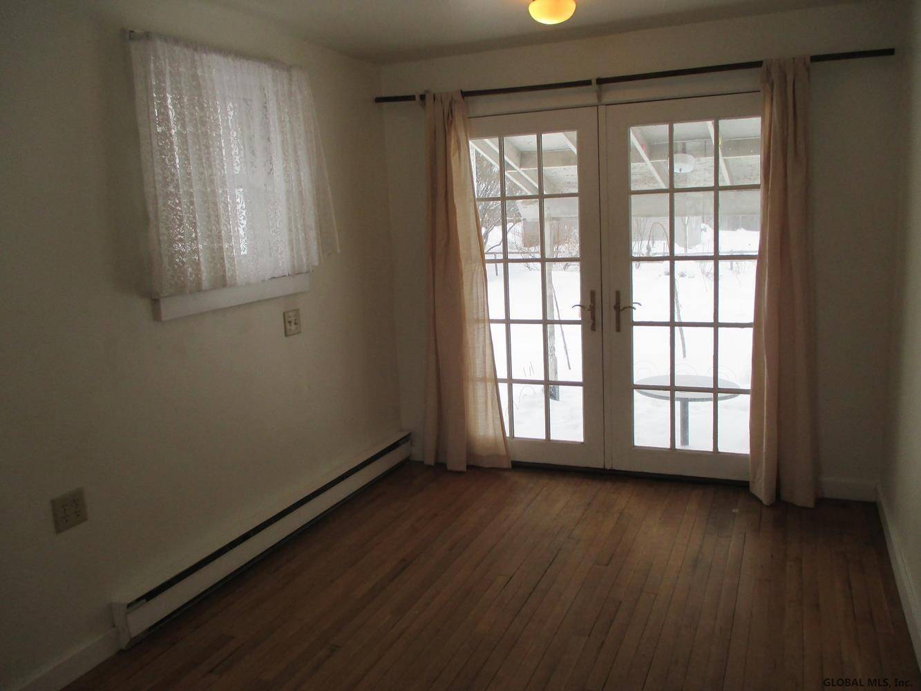 Cambridge Village, NY 12816,1 PLEASANT Street