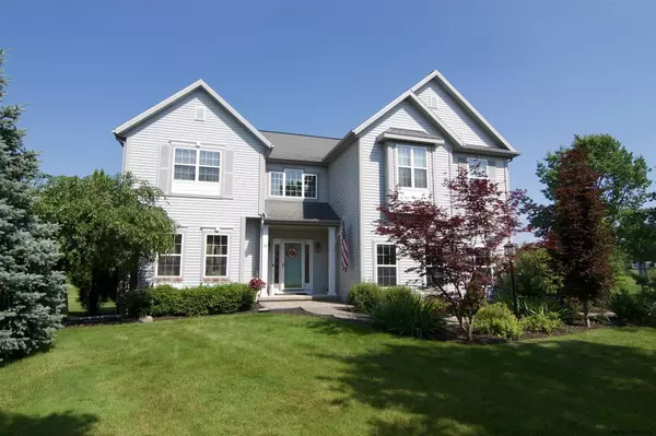 12 OLDEN Court, Malta, NY 12020