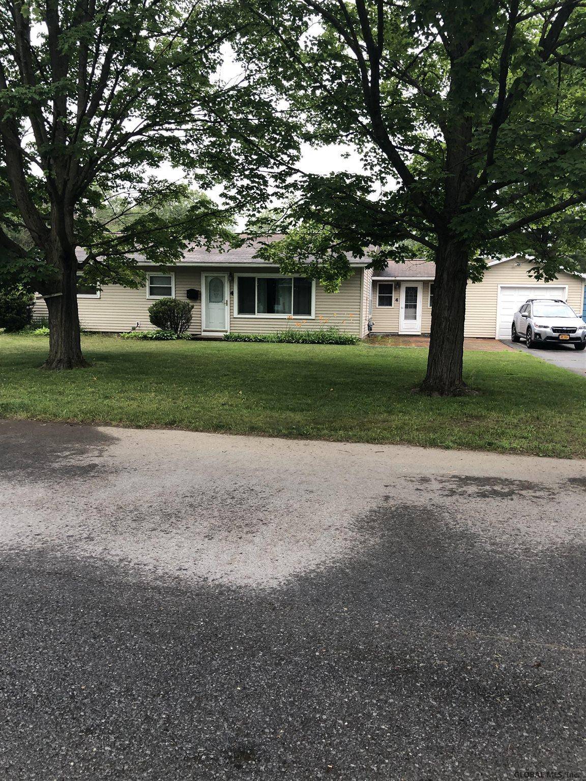 4 JUNE Drive, Queensbury, NY 12804