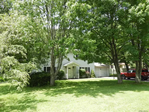 Waterford, NY 12188,9 BIRCH GLEN Drive