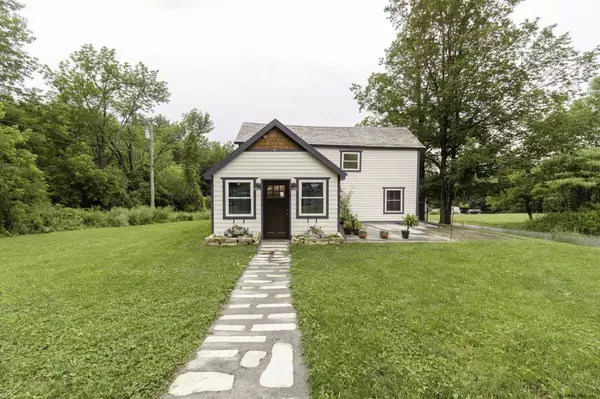 375 BECK Road, Hoosick, NY 12057