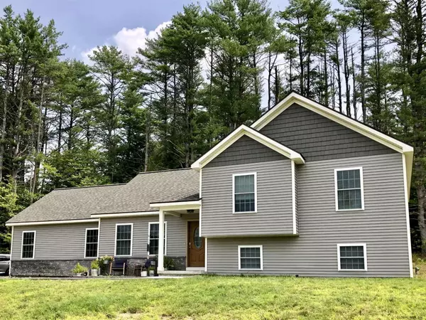 12 RYANS RIDGE Road, Corinth, NY 12822