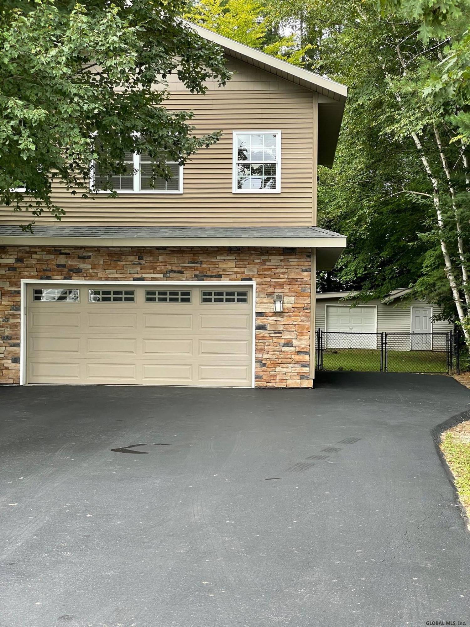 Warrensburg, NY 12885,49 JAMES Street