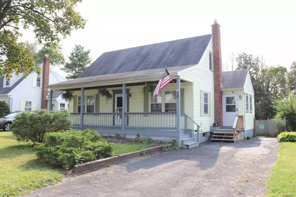 Bethlehem, NY 12054,39 BROOKMAN Avenue