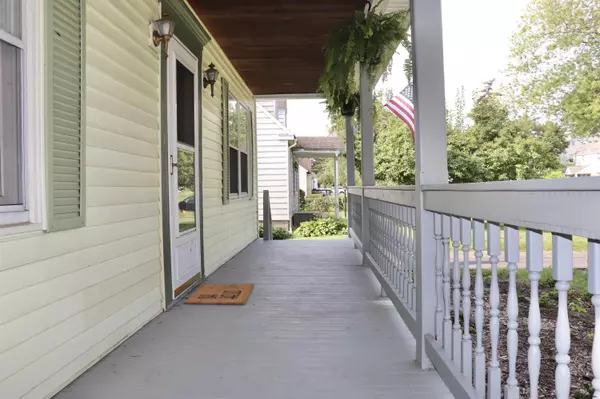 Bethlehem, NY 12054,39 BROOKMAN Avenue