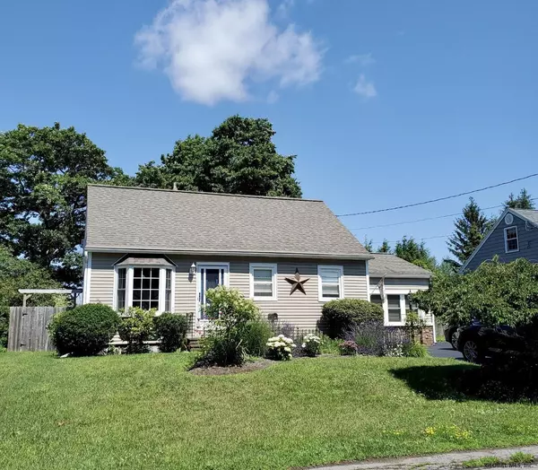 Colonie Village, NY 12205,44 KILLEAN Park