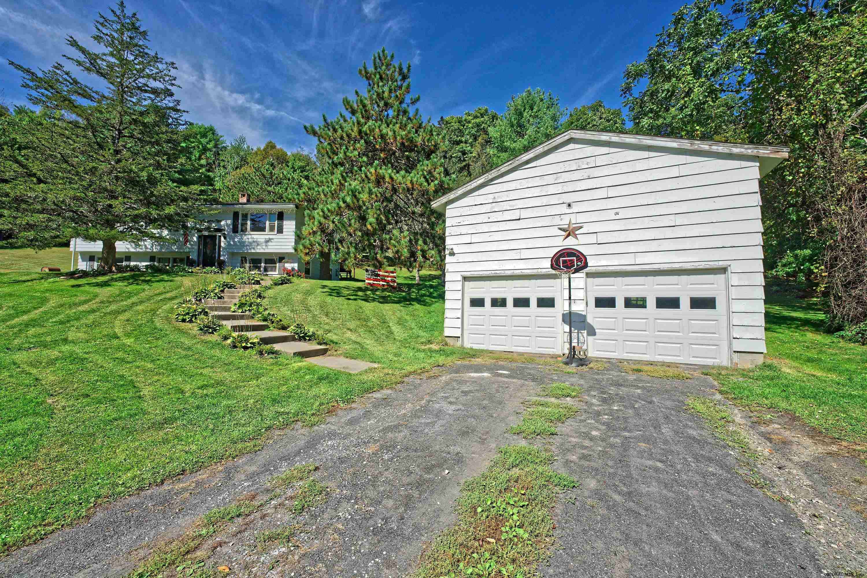 Jackson, NY 12816,395 CONTENT FARM Road