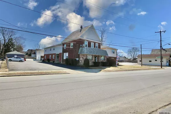 Schenectady, NY 12306,2334-2338 GUILDERLAND Avenue