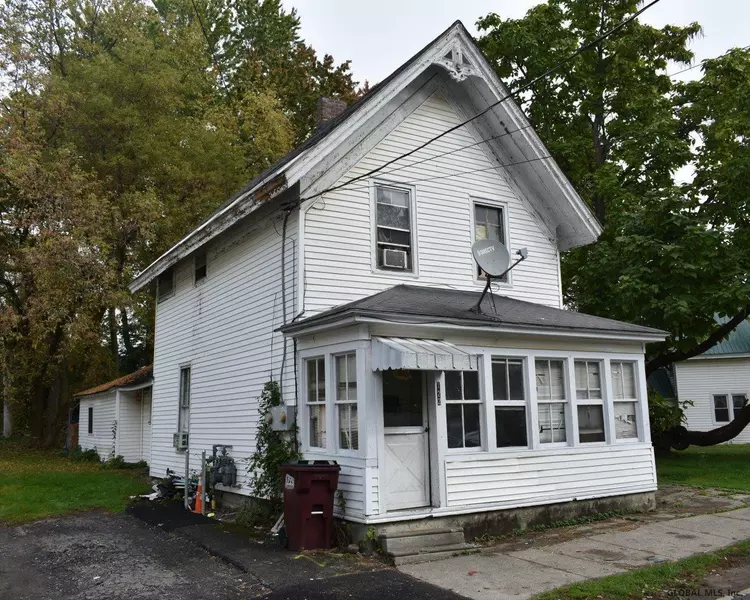 122 WEST Street, Gloversville, NY 12078