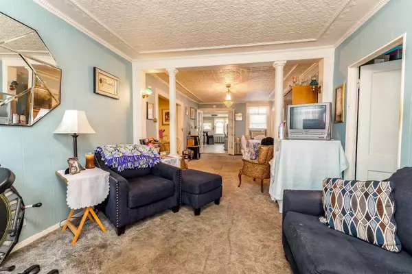 Troy, NY 12180,246 4TH Street