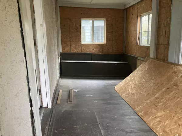 Round Lake, NY 12151,12 FLETCHER Avenue