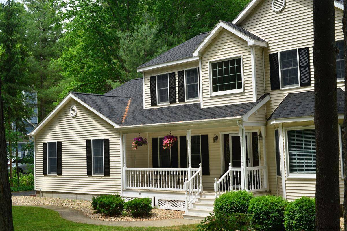 Saratoga Springs, Outside, NY 12866,17 ARROWHEAD Road