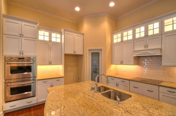 Niskayuna, NY 12309,5 ESPEN Place