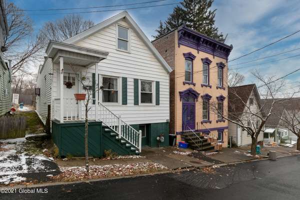 35 Lincoln Avenue, Troy, NY 12180