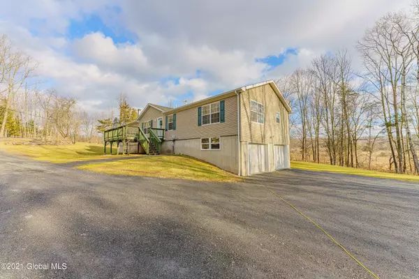 Greenville, NY 12083,274 Vly Road