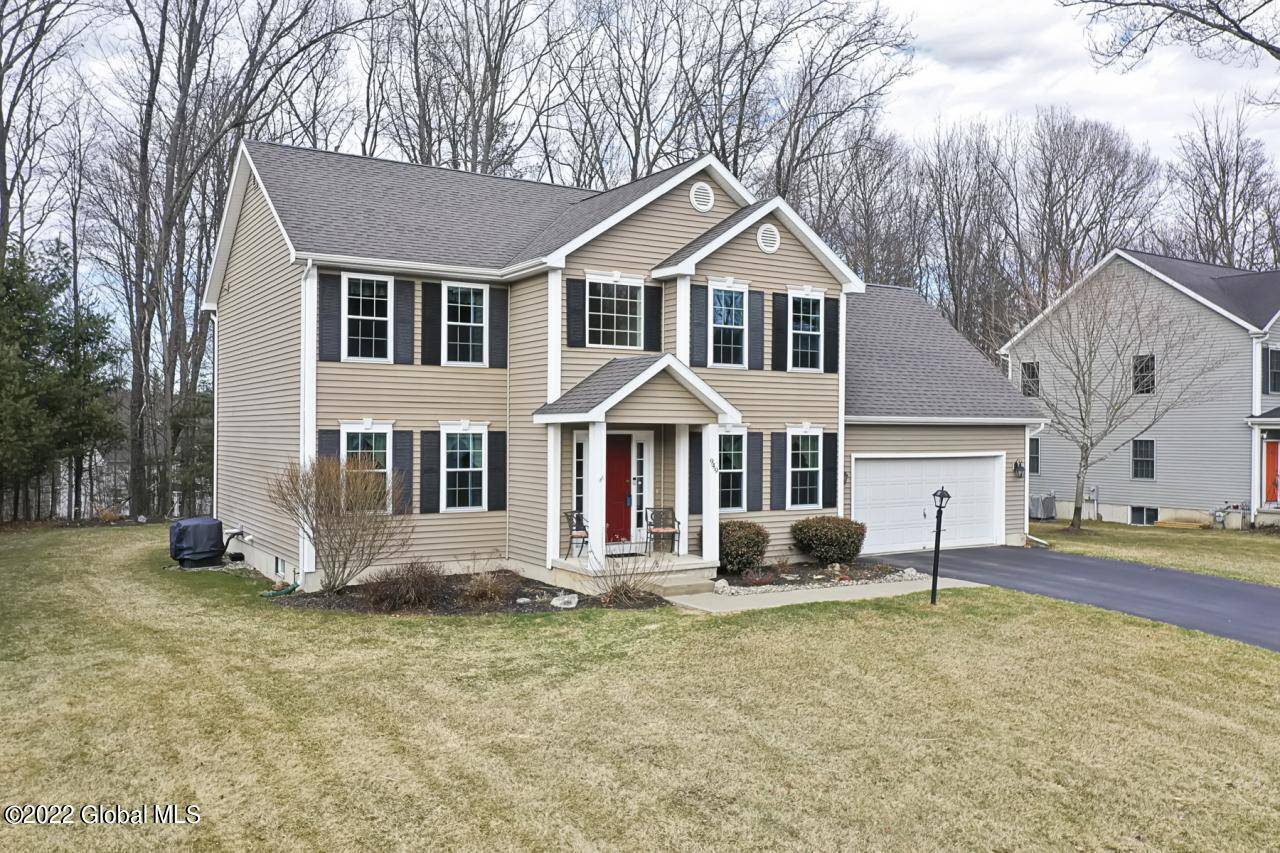 Ballston Spa, NY 12020,949 MacArthur Drive