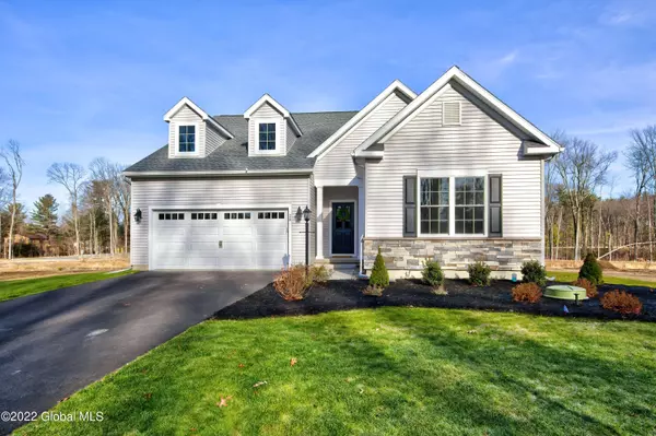 28 Fairmont Drive, Clifton Park, NY 12065