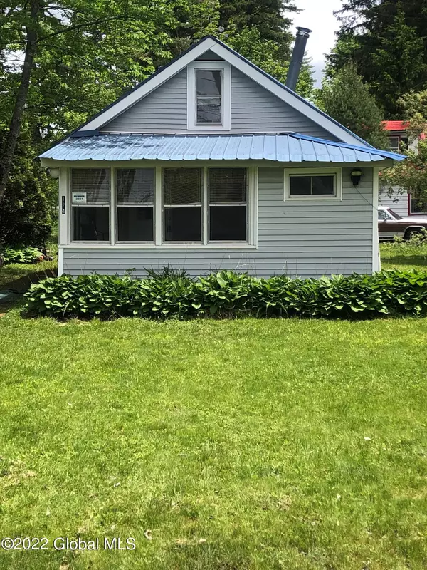 124 Mac Ave, Caroga Lake, NY 12032