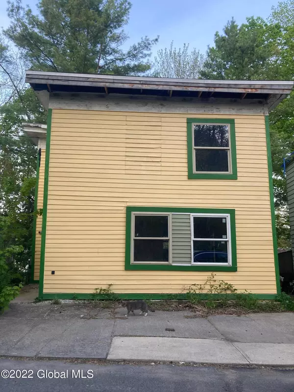 16 Cross Street, Fort Plain, NY 13339