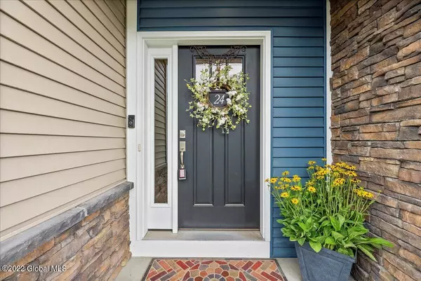 North Greenbush, NY 12180,24 Stacey Way