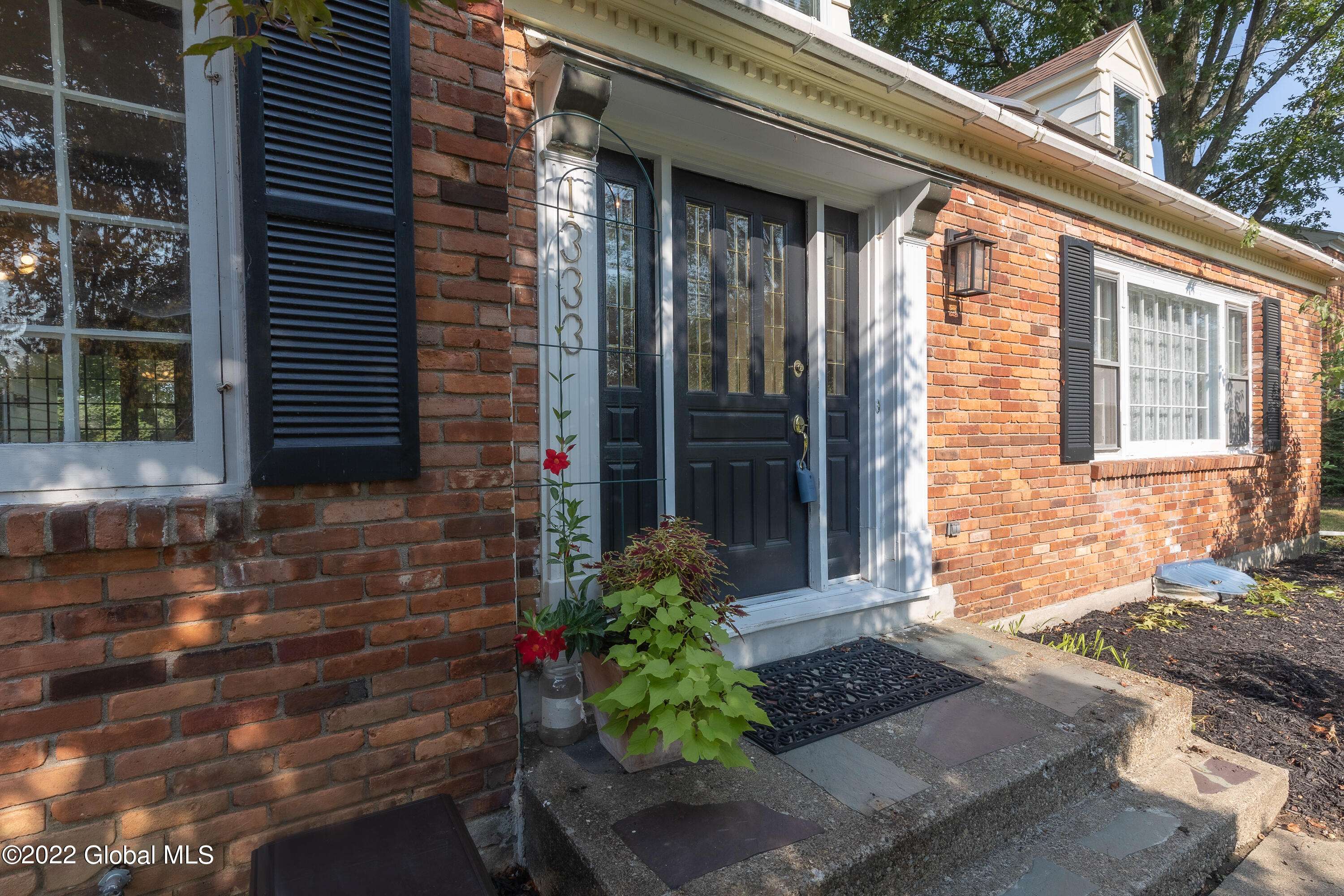 Niskayuna, NY 12309,1333 Hawthorn Road