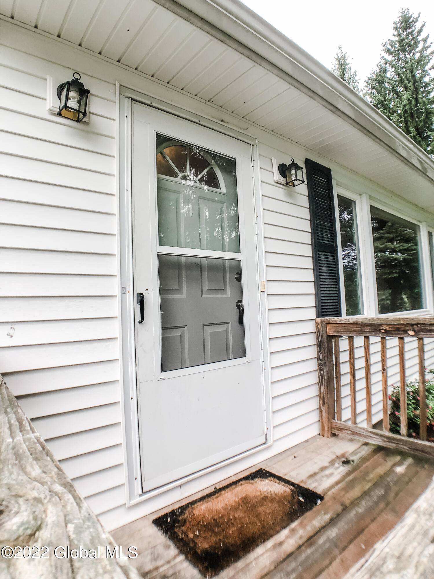 Colonie, NY 12309,4052 River Road