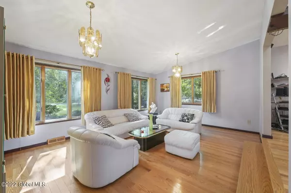 Colonie, NY 12110,175 Maxwell Road