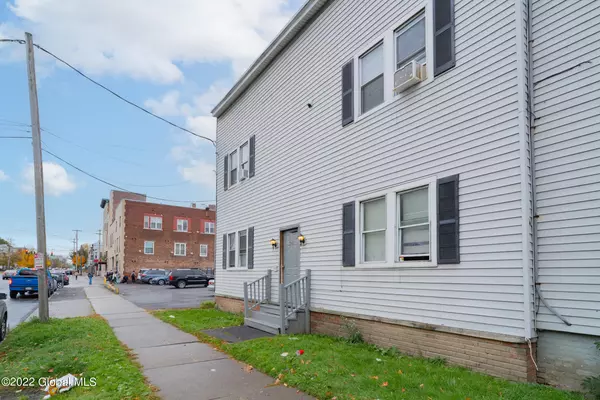 Albany, NY 12203,542 Washington Avenue