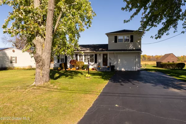 Schodack, NY 12033,1443 Van Hoesen Road