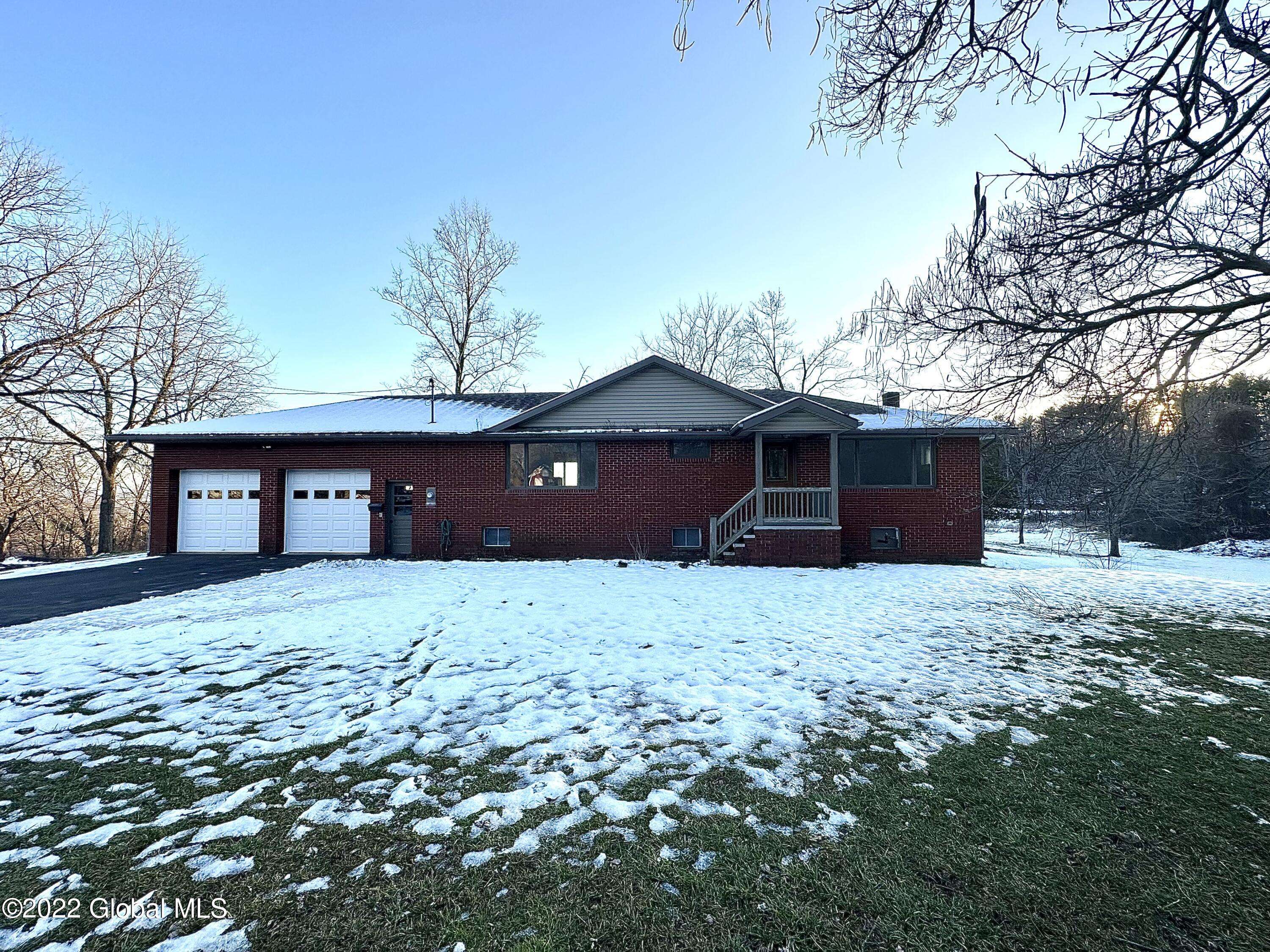 27 Reservoir Road, New Baltimore, NY 12192