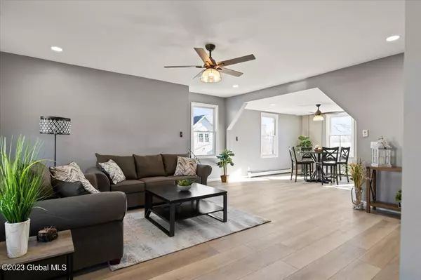 Fonda, NY 12068,80 E Main Street