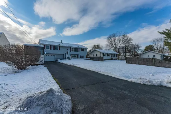 East Greenbush, NY 12144,18 Tanners Lane