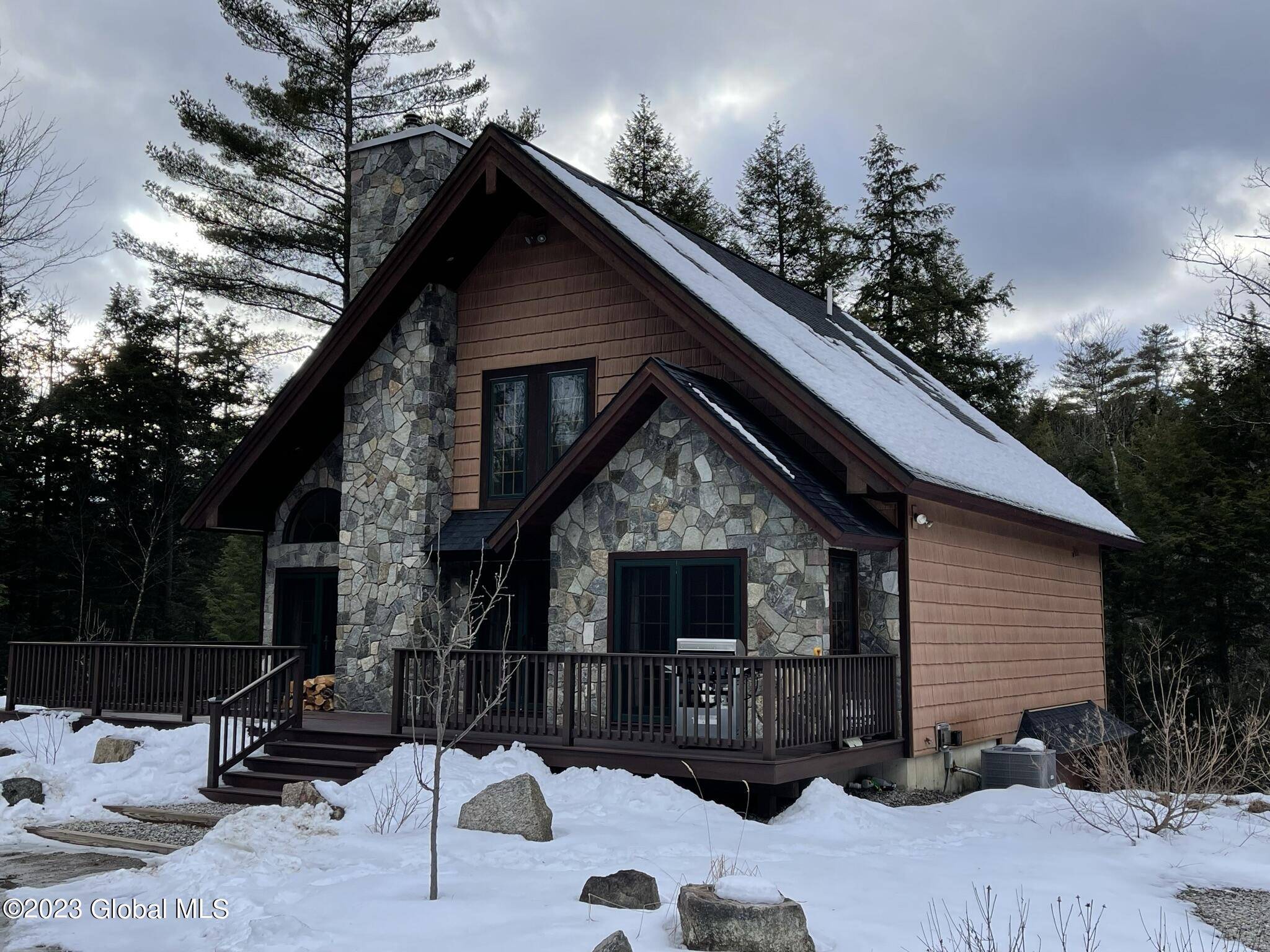 1175 Lake Avenue, Lake Luzerne, NY 12846
