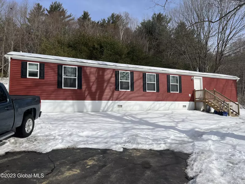 1776 Call St, Lake Luzerne, NY 12846