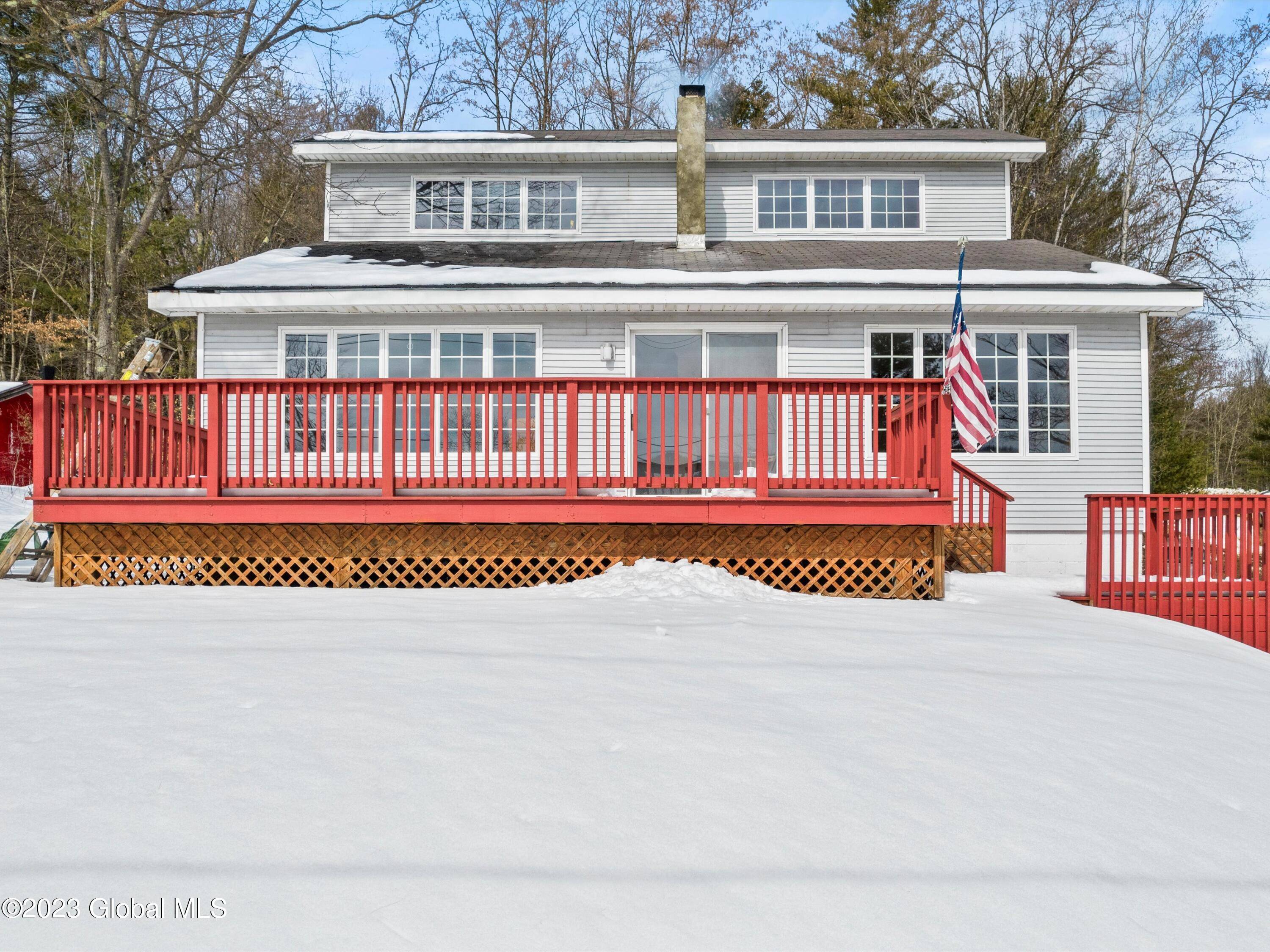 1253 N Shore Road, Day, NY 12835