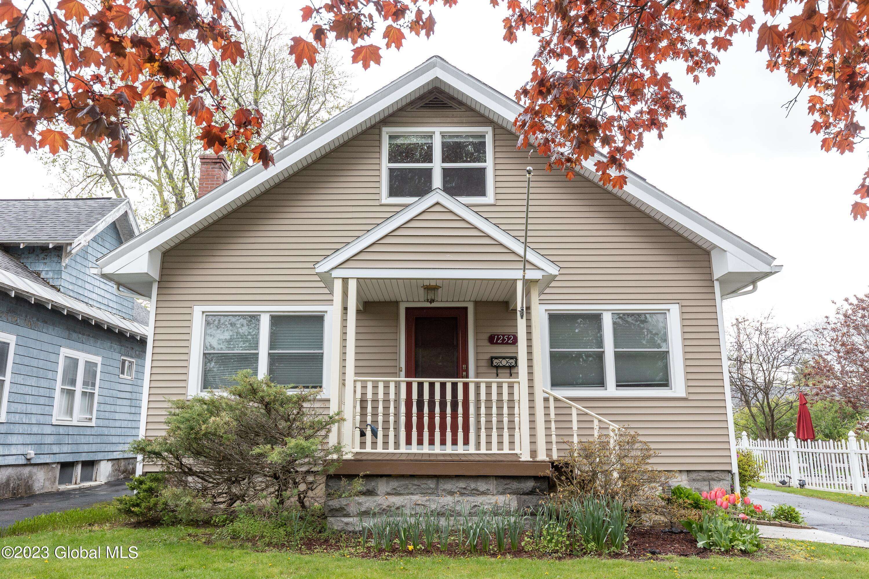 1252 Keyes Avenue, Schenectady, NY 12309