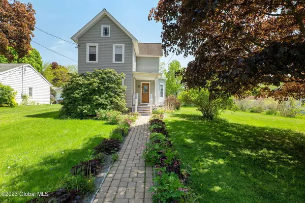 8 Orchard Street, Rotterdam, NY 12150