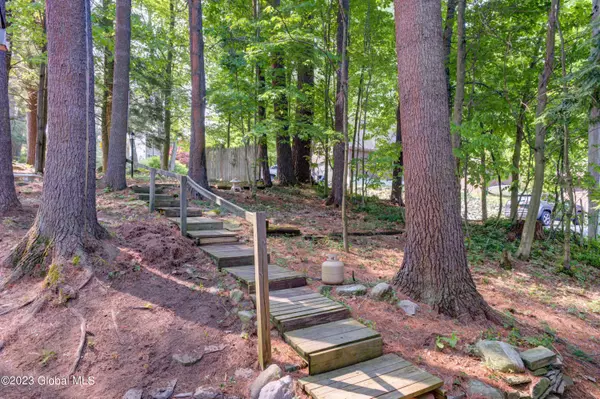 Mayfield, NY 12078,534 Peninsular Heights Road