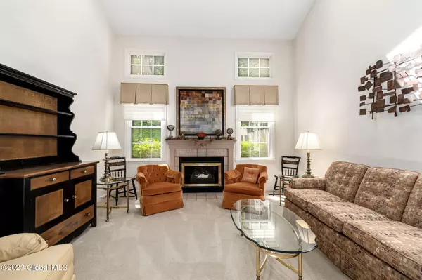 Guilderland, NY 12203,607 Highwood Circle