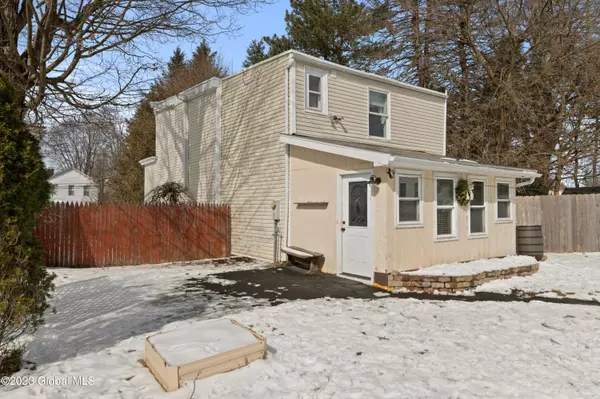 218 Stow Avenue, Troy, NY 12180