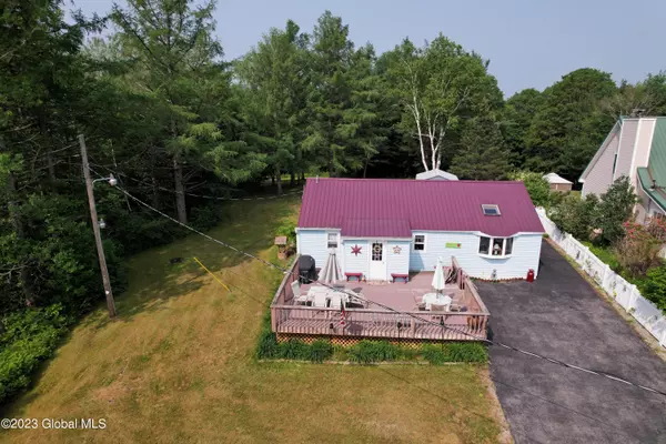 27 Church Road, Rensselaerville, NY 12147