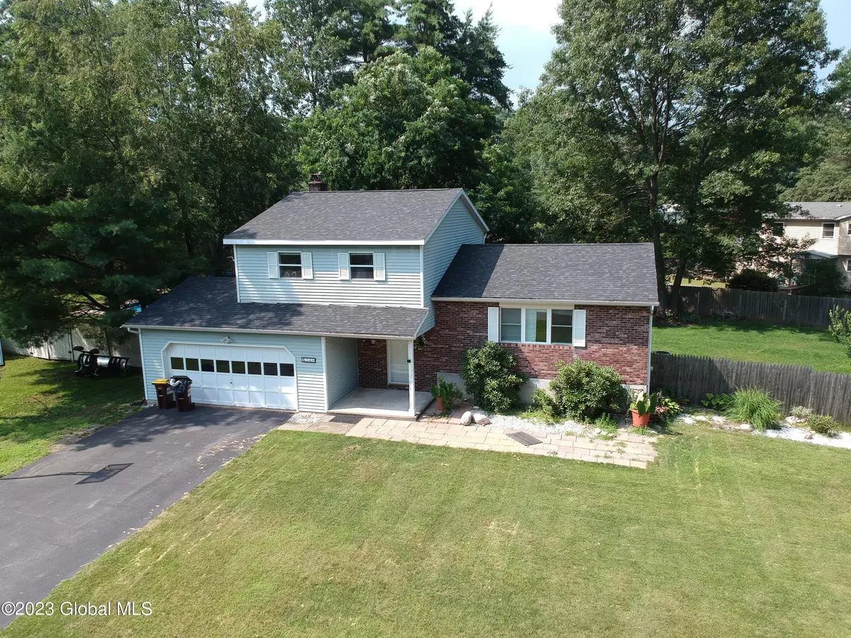 Queensbury, NY 12804,34 Zenas Drive