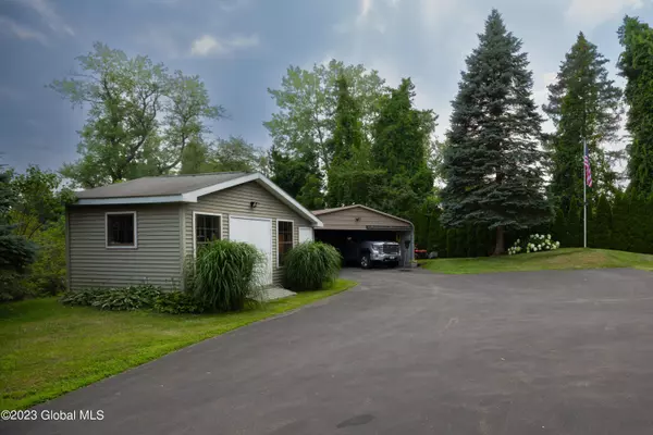Schodack, NY 12033,23 Orchard Road