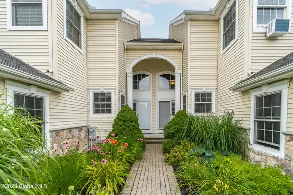 Albany, NY 12208,3 Friebel Court