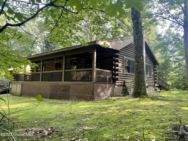 258 Hadley Road Road, Stony Creek, NY 12878