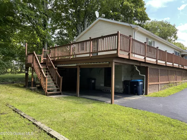 Corinth Village, NY 12822,9 Oak Street