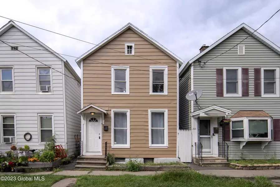 205 15 Street, Watervliet, NY 12189